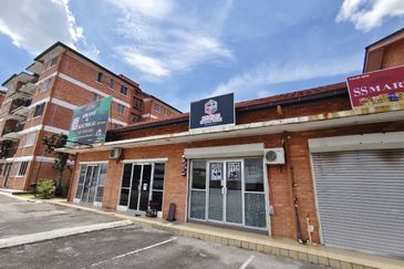 Alam Budiman Condominium (Pangsapuri Alam Budiman)