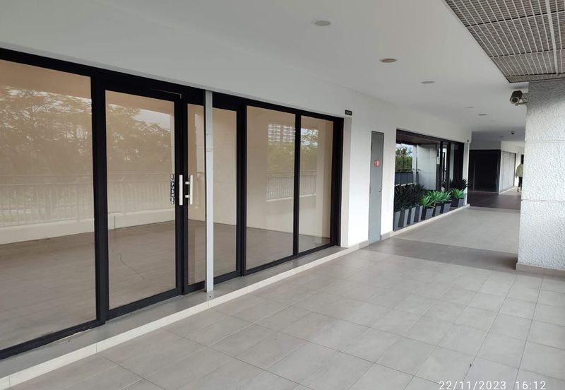 Radia Retail, Seksyen U8