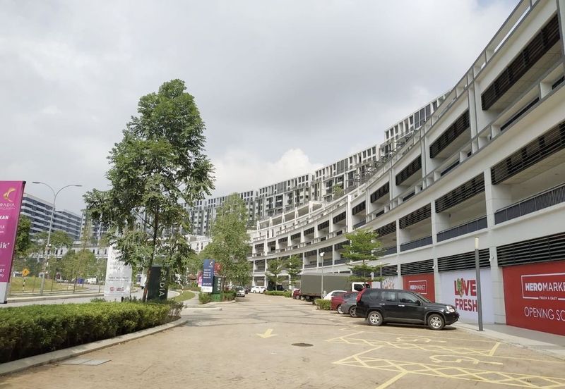 Radia Retail, Seksyen U8