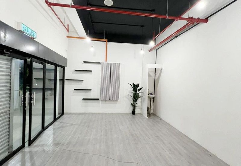 Radia Retail, Seksyen U8