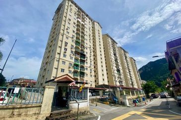 Pangsapuri Saujana Gombak