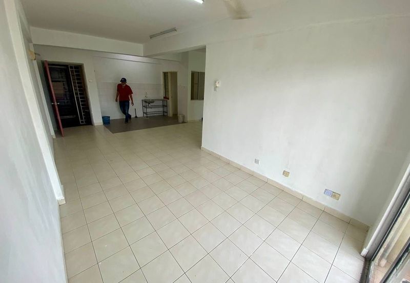 Pangsapuri Saujana Gombak