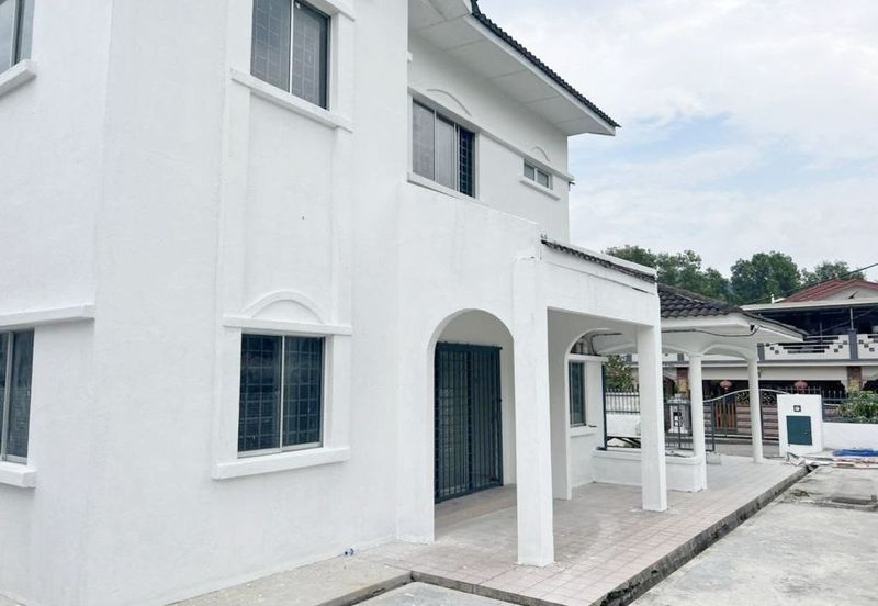 Sikamat Acasia Country Heights