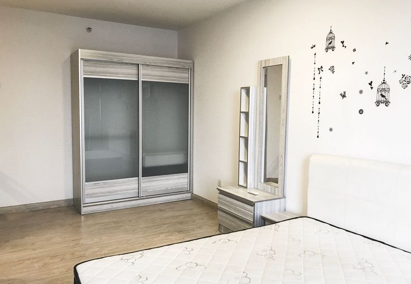 Halo Sunday @ Empire City