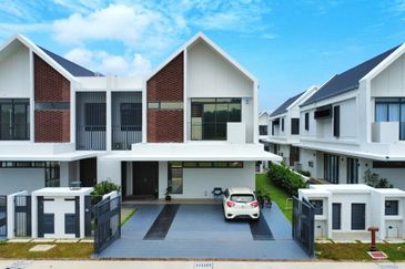 Elmina Green The Eighth @ City of Elmina