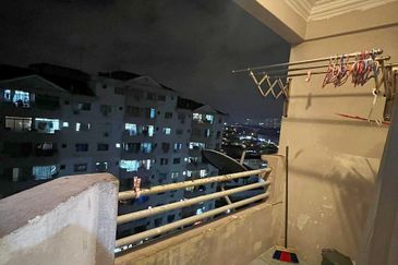 Pangsapuri Jati, Taman Subang Mewah