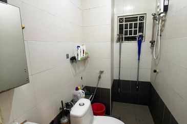 Pangsapuri Jati, Taman Subang Mewah