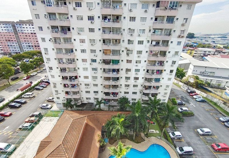 Pangsapuri Jati, Taman Subang Mewah