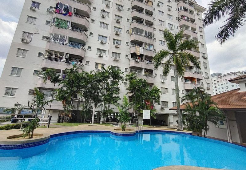 Pangsapuri Jati, Taman Subang Mewah