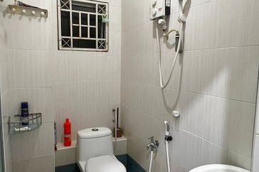 Pangsapuri Jati, Taman Subang Mewah