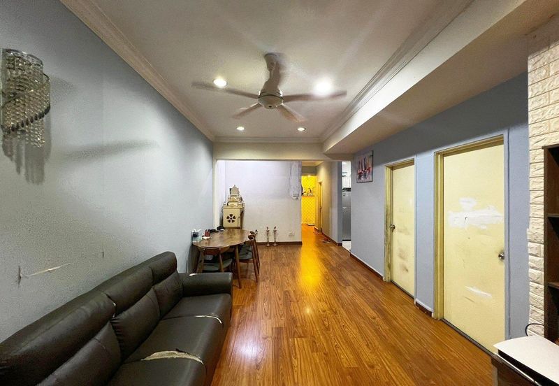 Pangsapuri Jati, Taman Subang Mewah