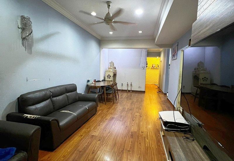 Pangsapuri Jati, Taman Subang Mewah