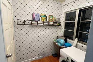 Pangsapuri Jati, Taman Subang Mewah