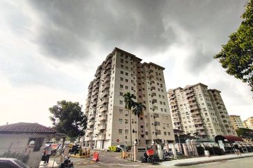 Pangsapuri Jati, Taman Subang Mewah