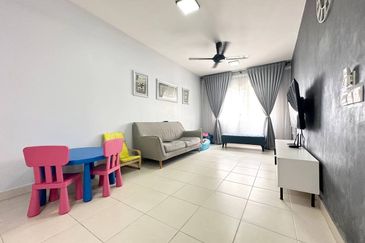 De Bayu Apartment @ Setia Alam