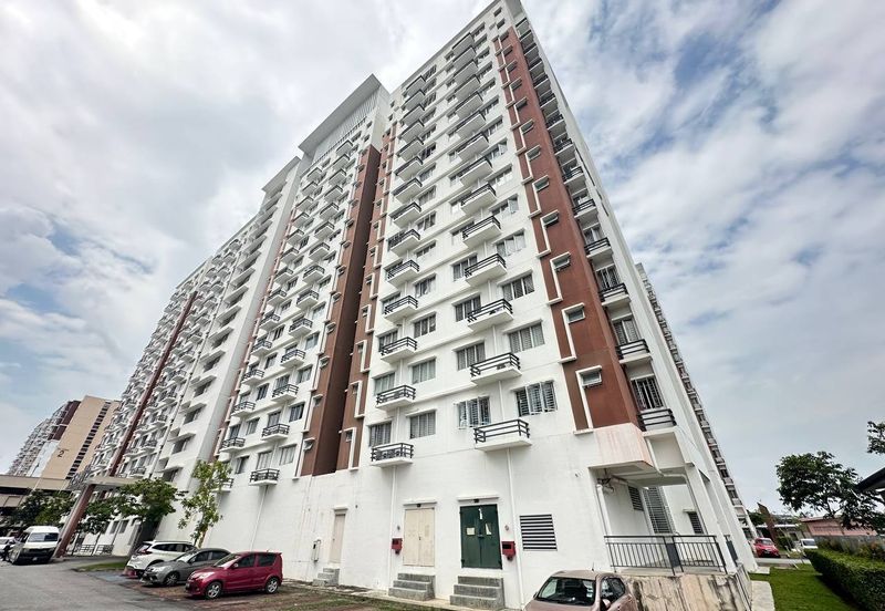 De Bayu Apartment @ Setia Alam