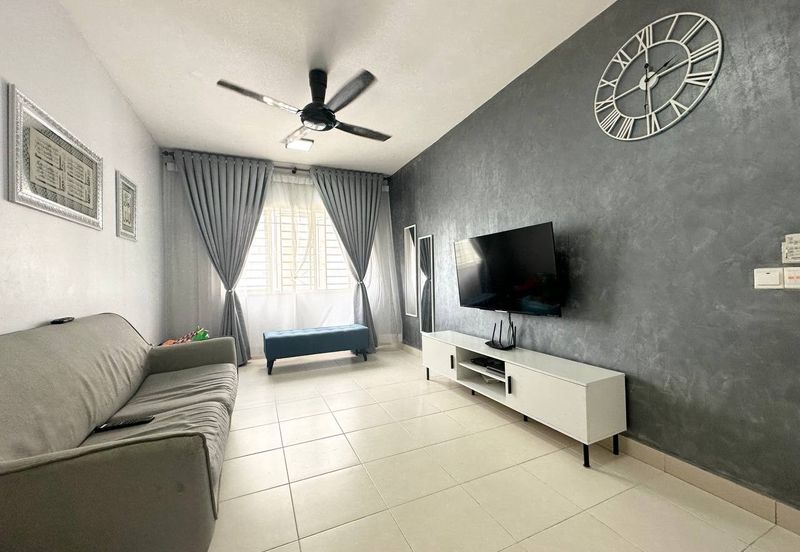 De Bayu Apartment @ Setia Alam