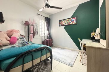 De Bayu Apartment @ Setia Alam