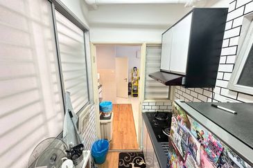 De Bayu Apartment @ Setia Alam