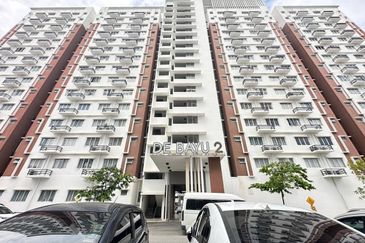 De Bayu Apartment @ Setia Alam