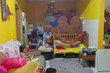 Jalan Putra Permai 10/4 C