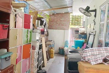 Jalan Putra Permai 10/4 C