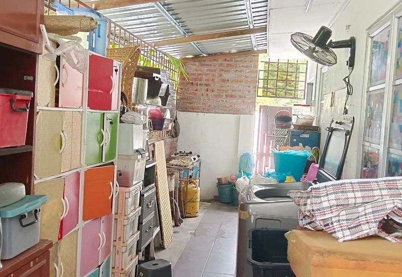 Jalan Putra Permai 10/4 C