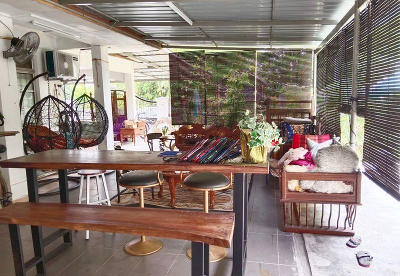 Jalan Putra Permai 10/4 C