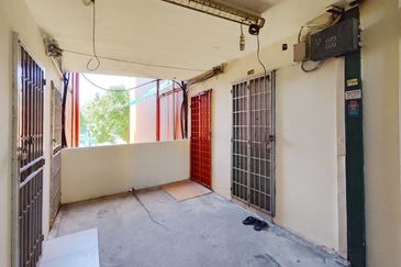Flat Kampung Lindungan / Flat Petaling Jaya Selatan