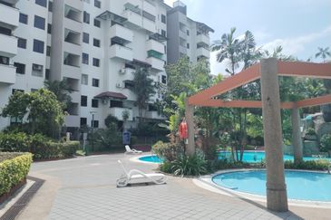 Ehsan Ria Condominium