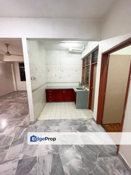 Goodyear court 10 for rent, Selangor, Subang Jaya