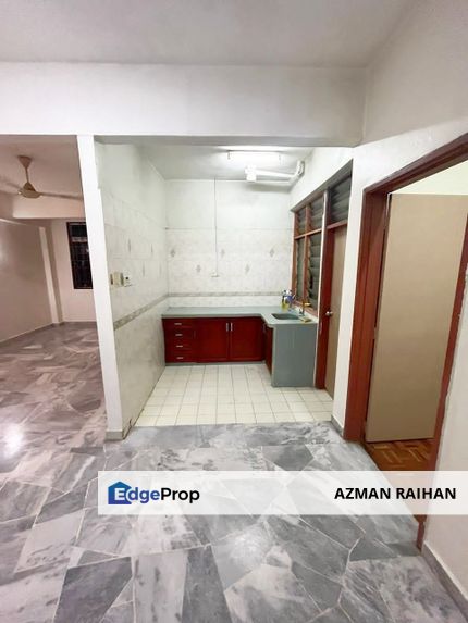 Goodyear court 10 for rent, Selangor, Subang Jaya