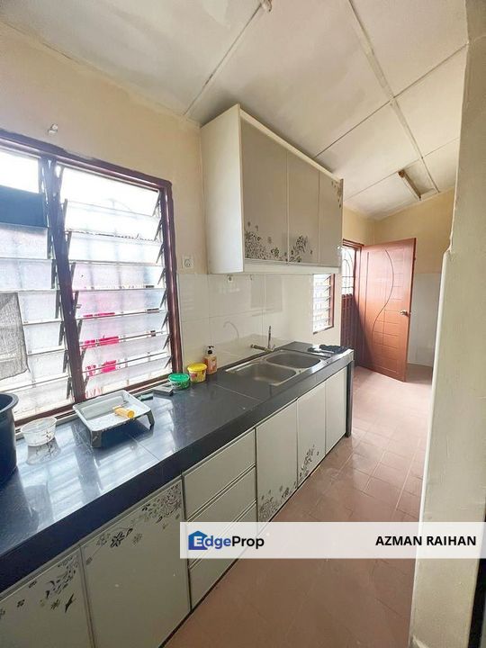 End Lot Single Storey Terrace Jalan Sentosa Klang For Sale, Selangor, Klang