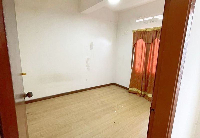 Subang Perdana Goodyear Court 10