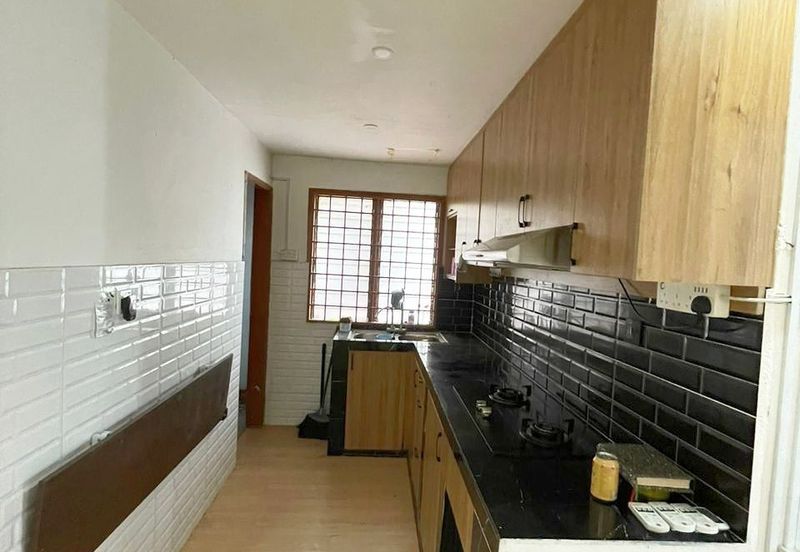 Subang Perdana Goodyear Court 10