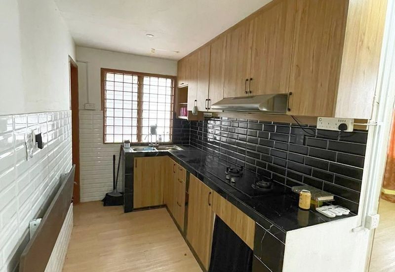 Subang Perdana Goodyear Court 10