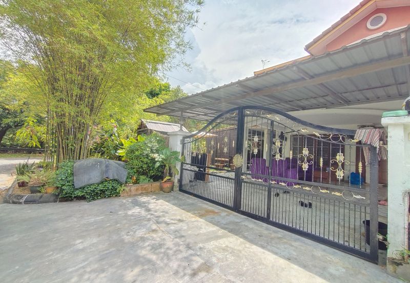 Jalan Putra Permai 10/4 C