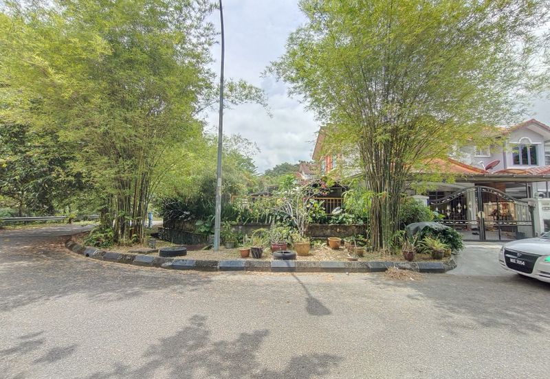 Jalan Putra Permai 10/4 C