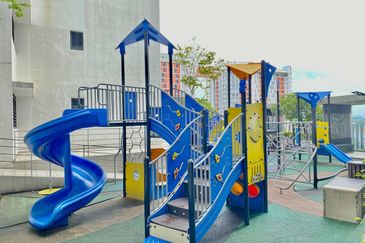 Renai Jelutong Residences