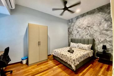 Renai Jelutong Residences