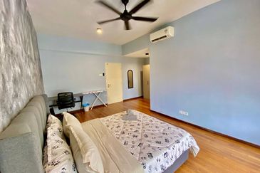 Renai Jelutong Residences