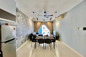 Renai Jelutong Residences