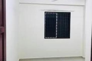 Meranti Apartment, Taman Subang Mewah