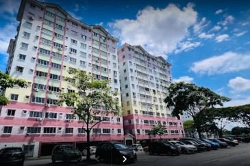 Meranti Apartment, Taman Subang Mewah