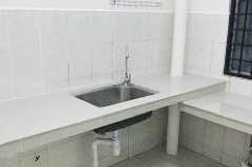 Meranti Apartment, Taman Subang Mewah