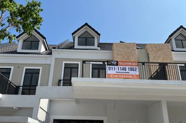 Monet Springtime @ Sunsuria City