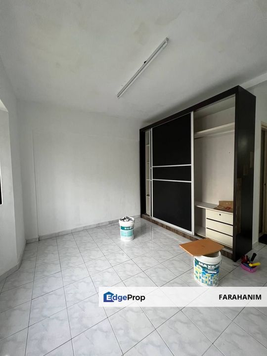 LIFT! FULL LOAN! Subang Suria Apartment, Selangor, Subang