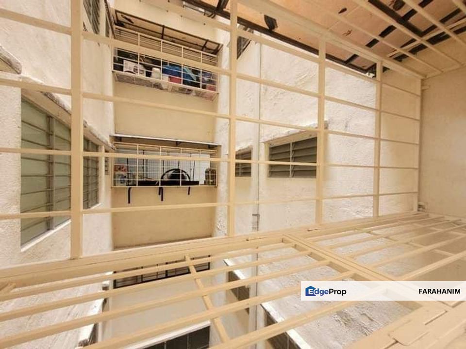 Below Rm300k! 3 Rooms! Swimming Pool! Residensi Bistaria, Ukay Perdana, Selangor, Ulu Kelang