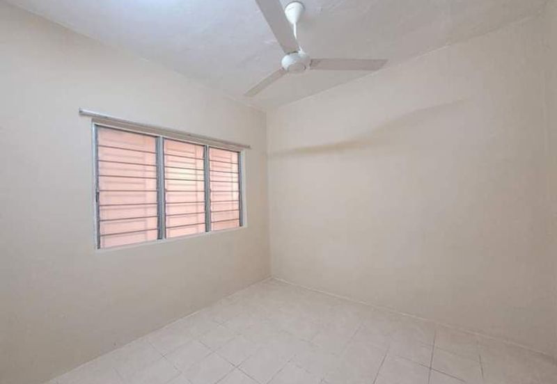 Residensi Bistaria, Ukay Bistari