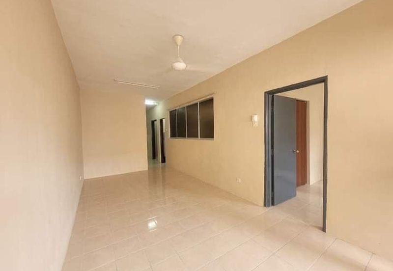 Residensi Bistaria, Ukay Bistari